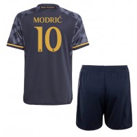 Camiseta Real Madrid Luka Modric #10 Visitante Equipación para niños 2023-24 manga corta (+ pantalones cortos)